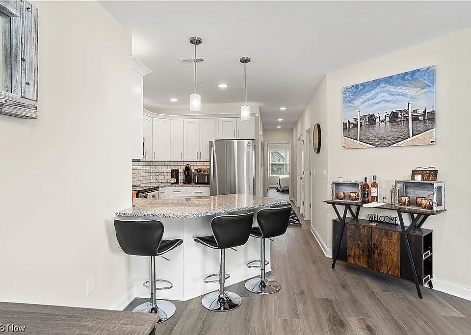 2676 S Waterside Ct Lakeside Marblehead, OH, 43440 Apartments for