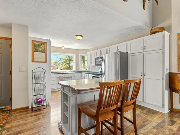 810 Little Pine Lake Trl, Harris, MN 55032