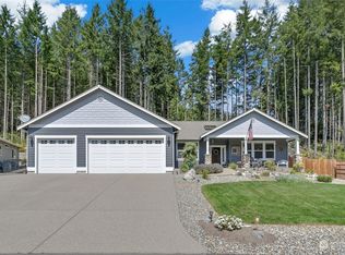 215 SW Teal Ct, Pt Orchard, WA 98367