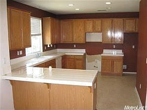 4th image of 8318 Shaffer Dr
