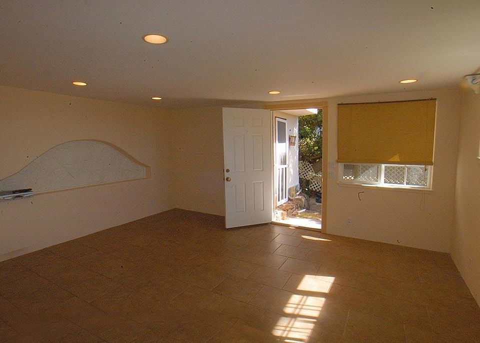Livingroom toward front door