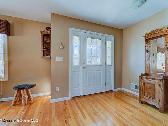 239 Orchard Ave Belford NJ-small-005-22-