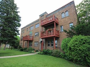 5411 W Wisconsin Ave, Milwaukee, WI 53208