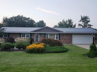 709 W Plum St, Gillespie, IL 62033