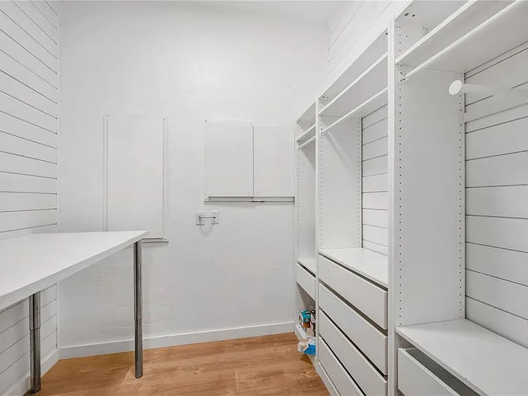 1507 W Windhorst Rd — Photo 57