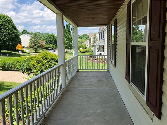 2nd image of 409 Lynn Ann Dr