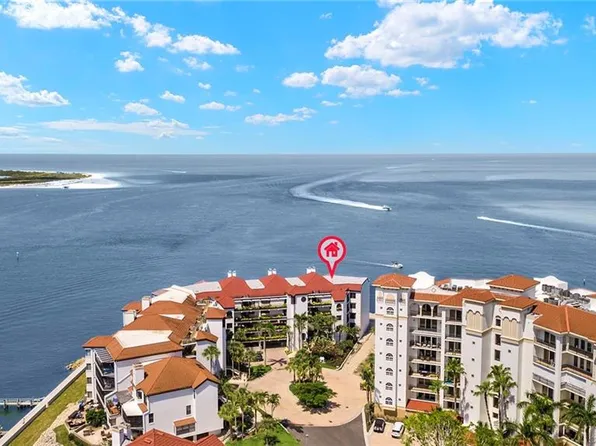 625 La Peninsula BLVD #625, NAPLES, FL 34113