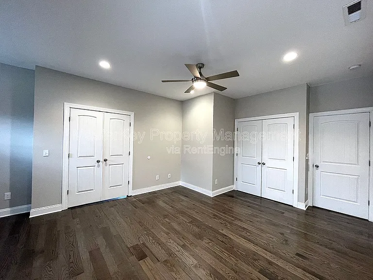929 Ramseur St — Photo 8