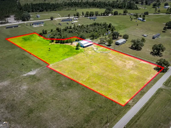 310 Farm Rd, Saint George, GA 31562