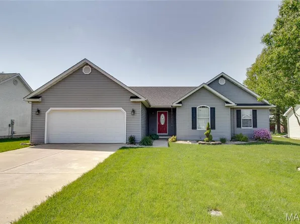 610 Crosswinds Ct, Jerseyville, IL 62052