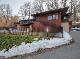 3 Spoonwood Cir, Berwyn, PA 19312