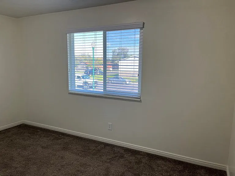 171 W 975 N #171 — Photo 10