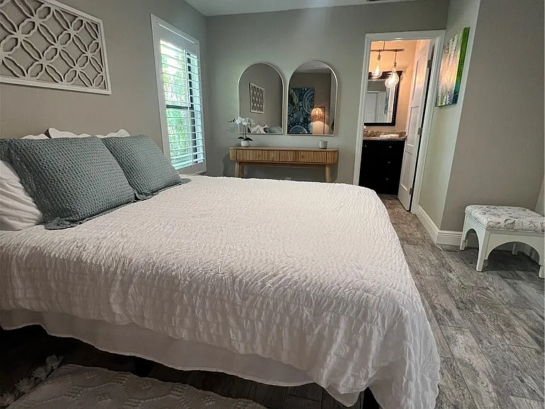 13226 Winsford Ln — Photo 17