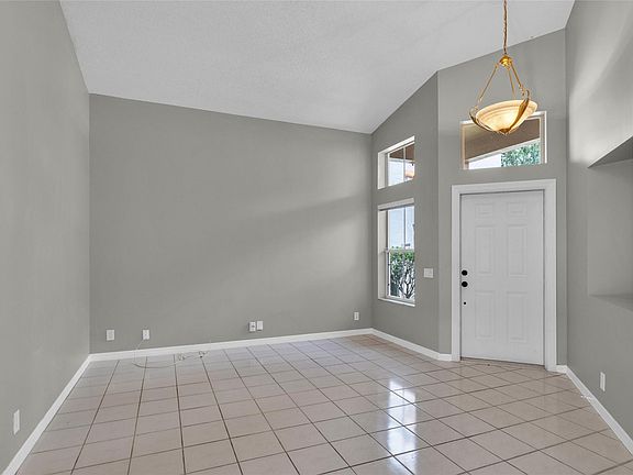 5th image of 702 Stanton Drive