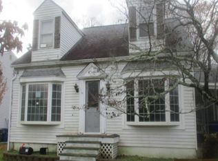 52 Station Ave, Franklinville, NJ 08322