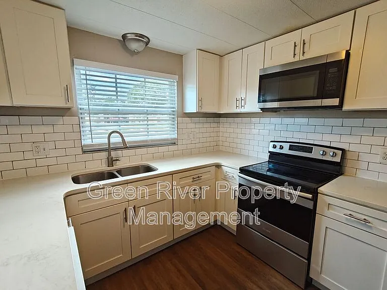 146 Phoenetia Dr — Photo 12
