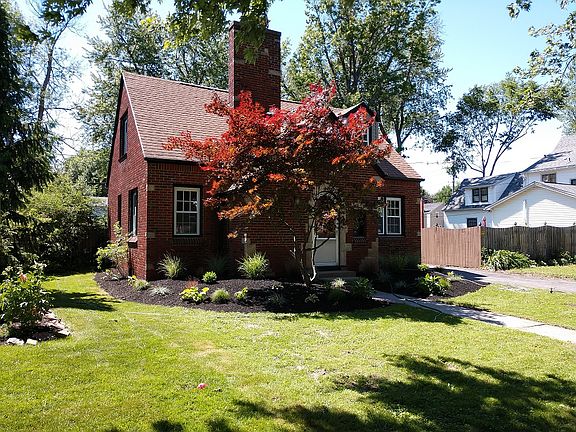 2nd image of 203 Darwin Dr