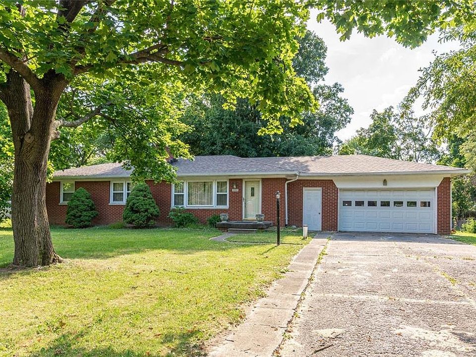 1st image of 226 Heather Dr