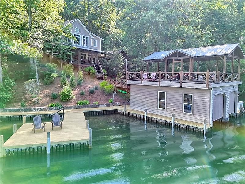 1st image of 768 Wexford Way