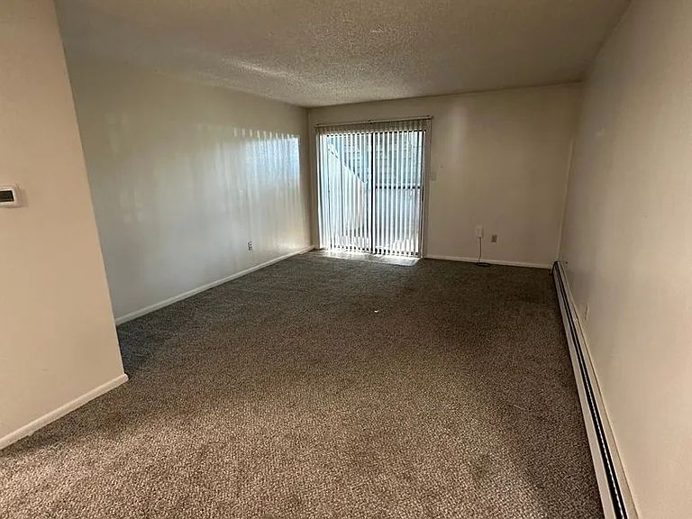 Regency Apartments 4715 — Photo 2