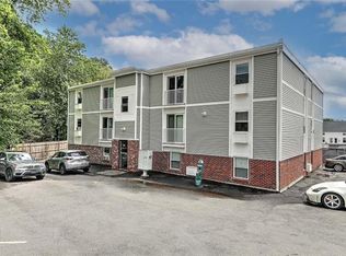 855 Providence St APT 5, West Warwick, RI 02893