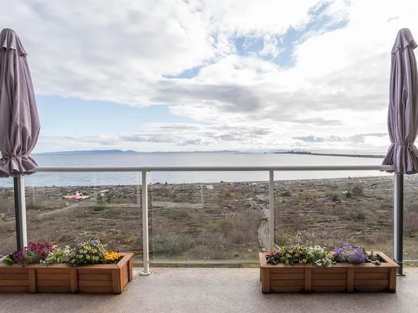 1120 Tsatsu Shores Dr #308, Delta, BC V4M 2K2