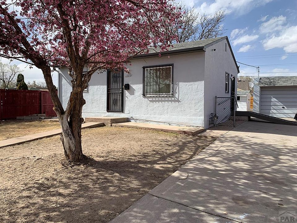 1st image of 1709 E 9th St