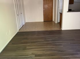 LAUREL TOWNHOMES