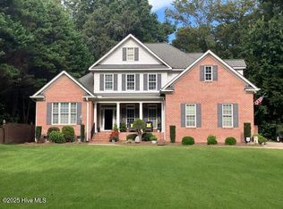 102 Oxford Road, Greenville, NC 27858