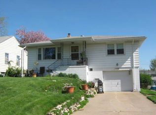 3970 East St, Omaha, NE 68107
