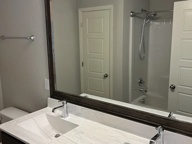 2615 W Baton Rouge Pl — Photo 26