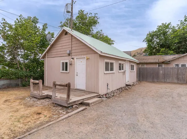 3849 McKee Ln, Monitor, WA 98836