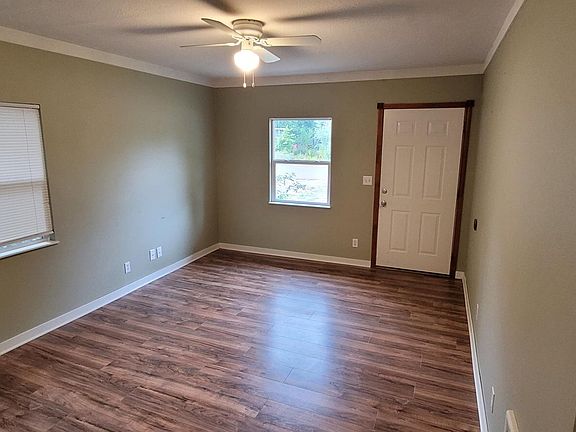 2nd image of 2413 W 31st St
