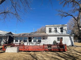 22 N Cove Dr, Johnson Lake, NE 68937