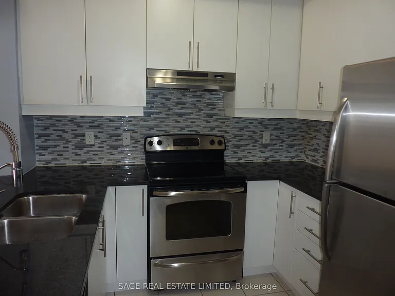 570 Lolita Gdns #104 — Photo 4