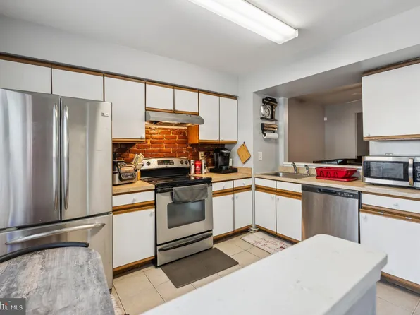 65 Cobber Ln, Baltimore, MD 21229