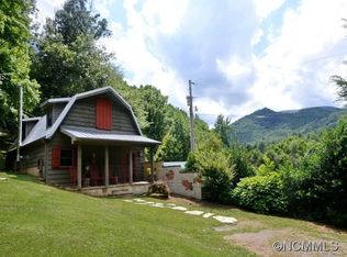 6 Deer Run Rd, Canton, NC 28716
