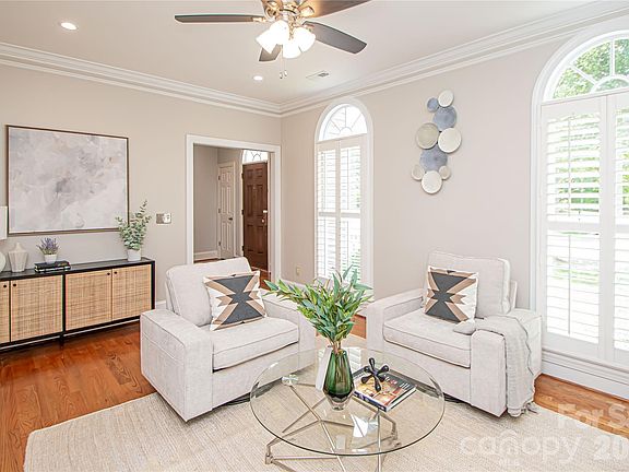 3rd image of 2806 Saintfield Pl