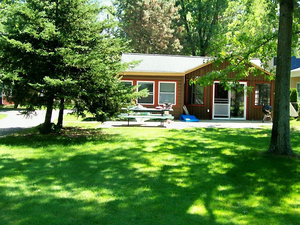 4550 Round Lake Hwy, Manitou Beach, MI 49253 Zillow