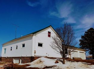 13516 E Willow Rd, Stockton, IL 61085