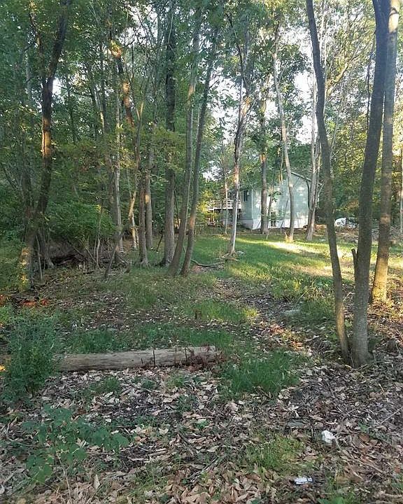 2nd image of 720 E Hillside Rd