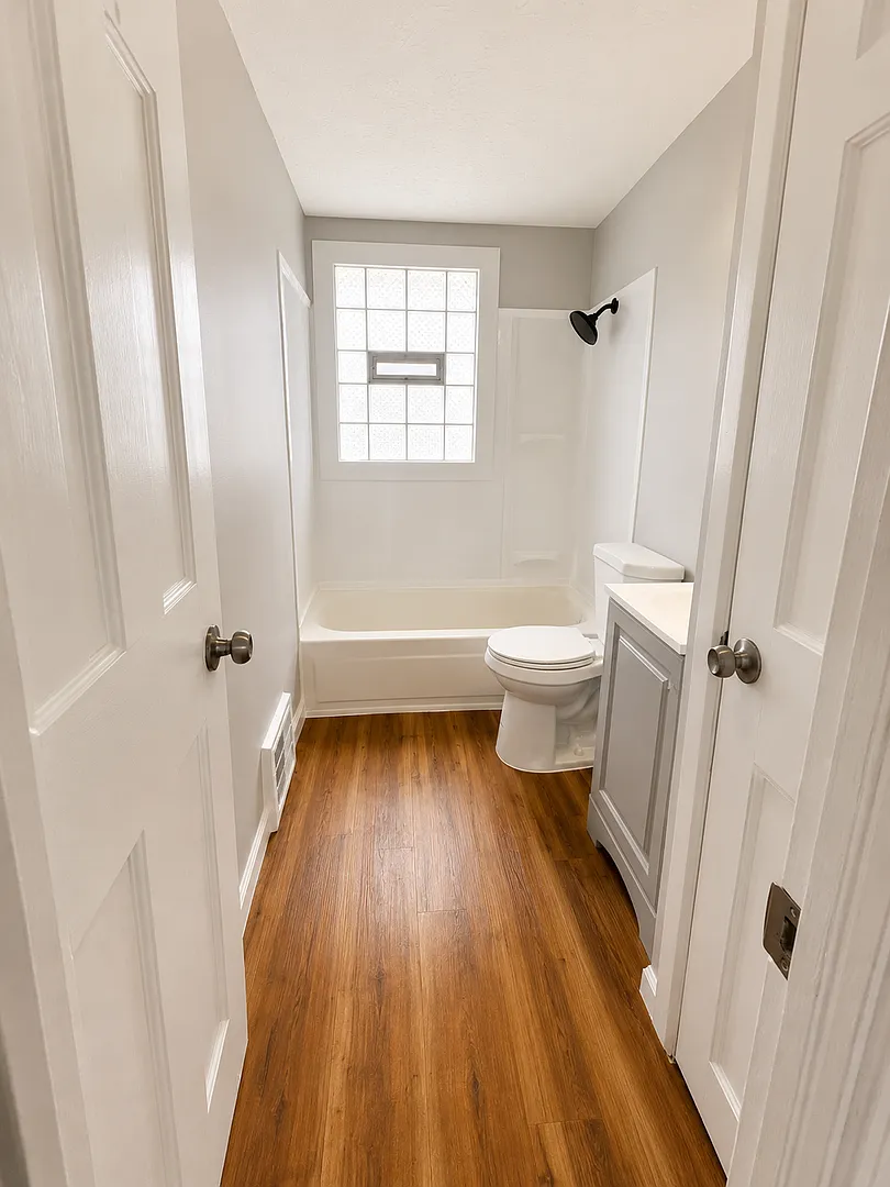 525 East 222nd Street — Photo 3