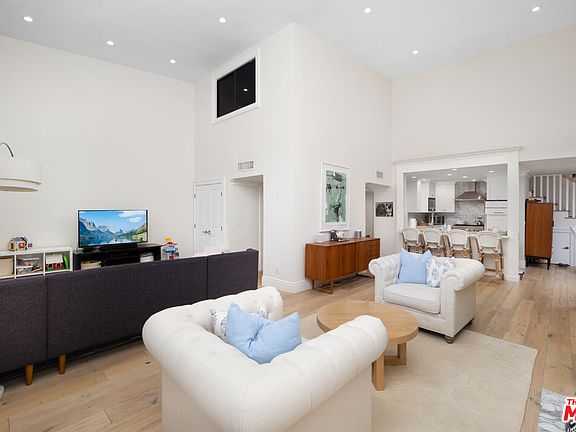 5th image of 2332 Fox Hills Dr APT 303