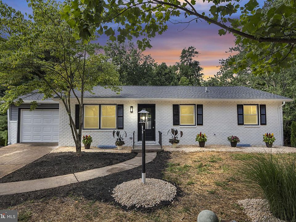 1st image of 519 Lavina Dr