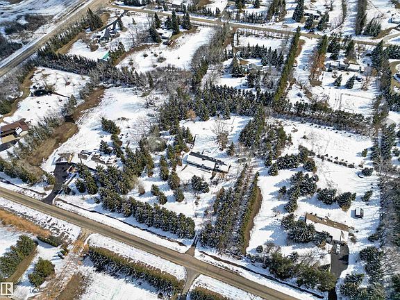 4th image of 52552 Range Rd #224-98