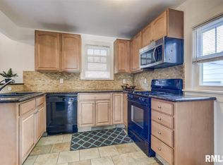 1937 S Pasfield St, Springfield, IL 62704