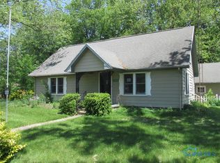 2034 Caldwell Dr, Oregon, OH