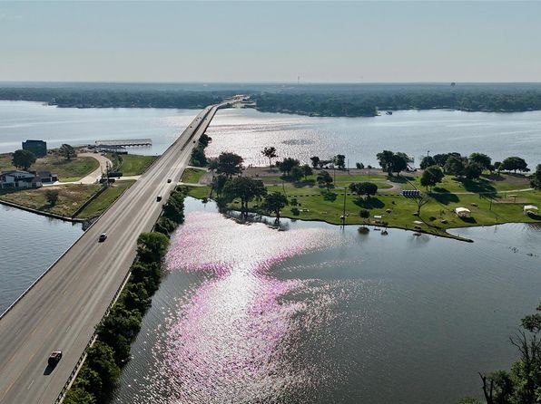 219 Seacraft Dr, Mabank, TX 75156