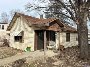 324 State St, Cottonwood Falls, KS 66845