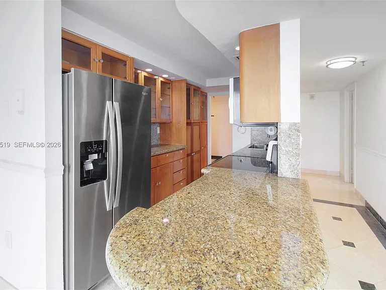 555 NE 15th St #31C — Photo 11